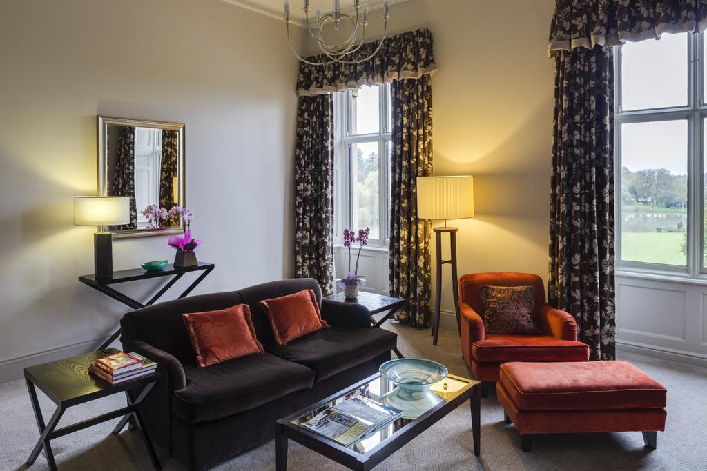 Walton Hall Hotel & Spa By Sunday Wellesbourne Room photo